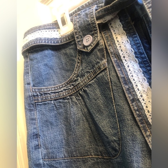 NWT Kiki’s Jean Shorts with Boho Belt Size 10 Mom Jean Shorts - Picture 2 of 8